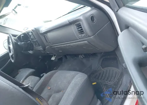 2005 Chevrolet Silverado 2500Hd Work Truck z USA, uszkodzony, nr VIN 1GCHC24U55E119451